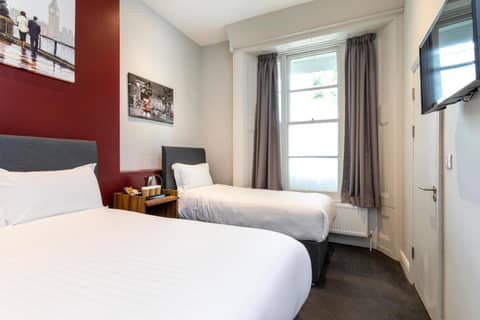 Royal Park Hotel — hotel room