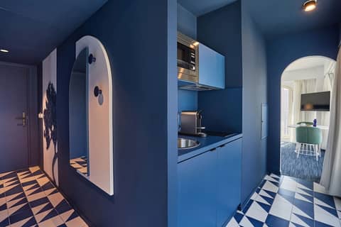 Appart Hotel Odalys City Marseille Centre Euromed — kitchen
