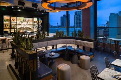 Courtyard by Marriott San Diego Gaslamp/Convention Center — photo 8