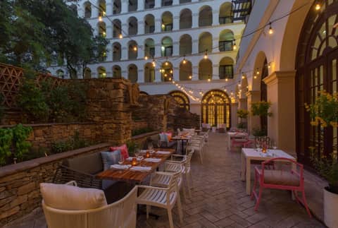 DoubleTree by Hilton Austin — photo 8