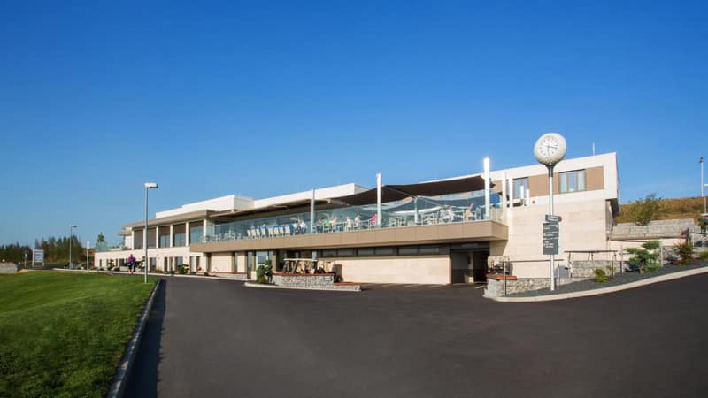 Hotel TheGreen — building