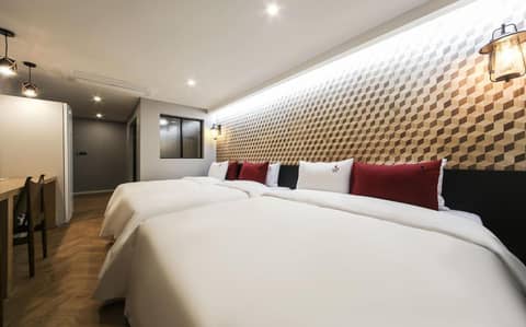 Maron Hotel Nampo — hotel room