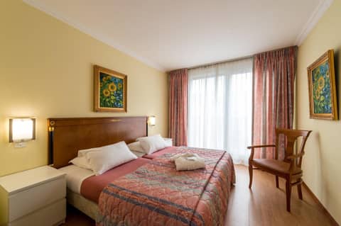 Hotel Churchill — hotel room