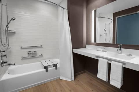 AC Hotel by Marriott Columbus Downtown — photo 6
