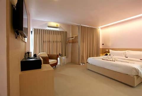 My Hotel — hotel room