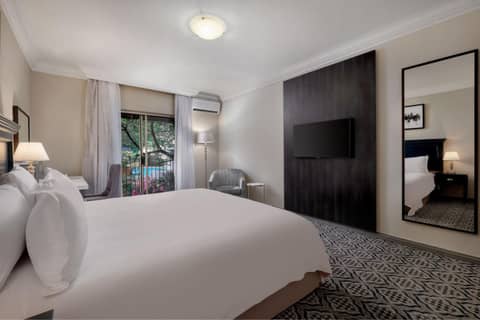 Protea Hotel by Marriott Johannesburg Balalaika Sandton — photo 4