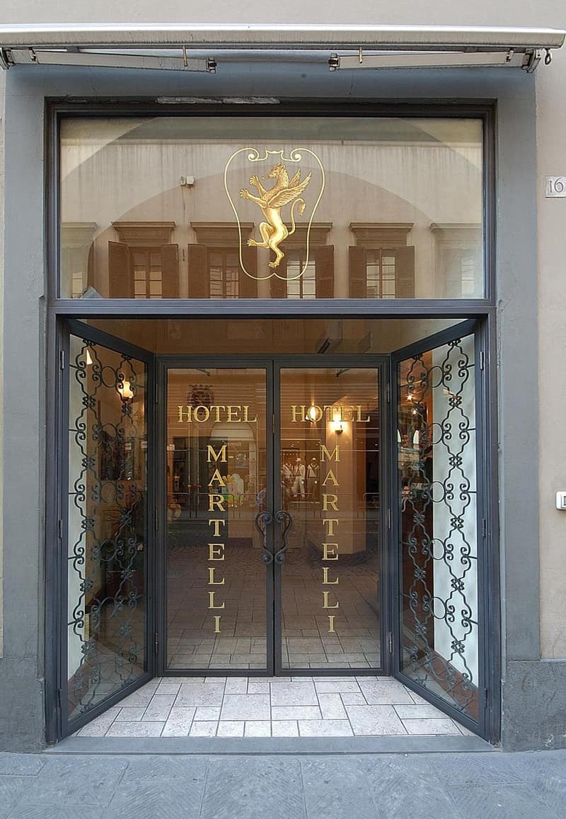 Hotel Martelli — building