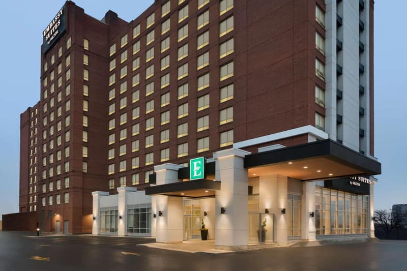 Embassy Suites By Hilton Toronto Airport — building