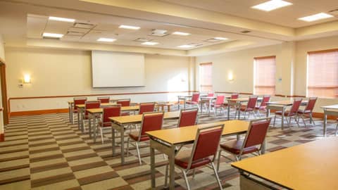 Holiday Inn Express Columbus Airport Easton — photo 2