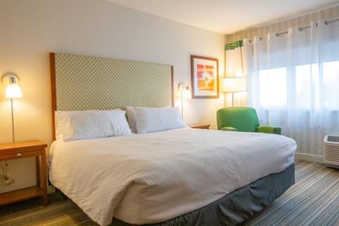 Holiday Inn Express Columbus Airport Easton — photo 7