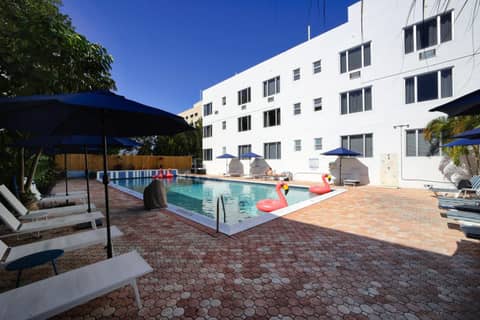 Tropics Hotel Miami Beach — photo 9
