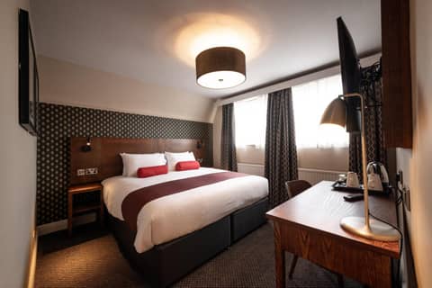 Miller & Carter Heaton Chapel by Innkeeper's Collection — hotel room