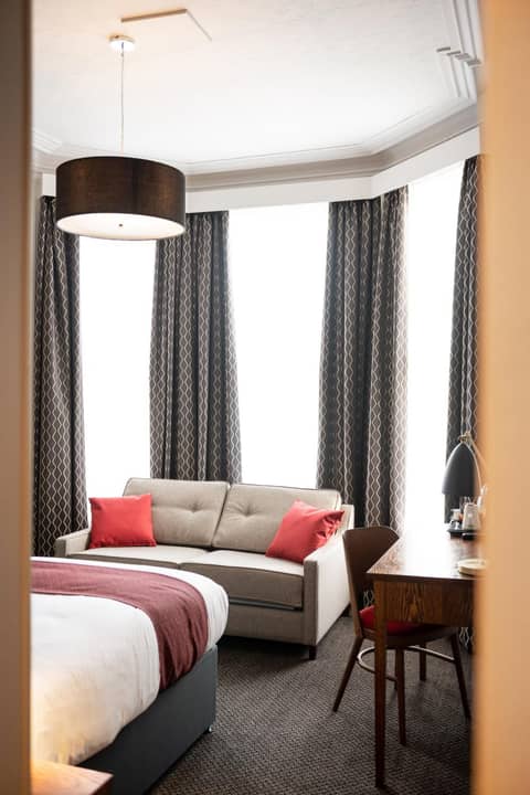 Miller & Carter Heaton Chapel by Innkeeper's Collection — hotel room