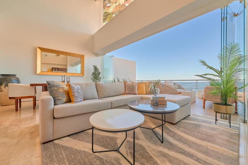 Maxwell Collection Romantic Zone — balance & terrace