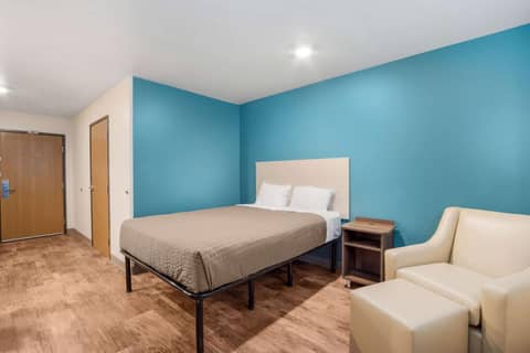 WoodSpring Suites | North Charleston Airport I-526 — photo 7