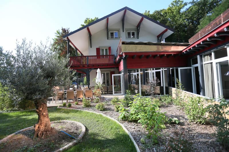 Chez Maman Hotel & Restaurant — building