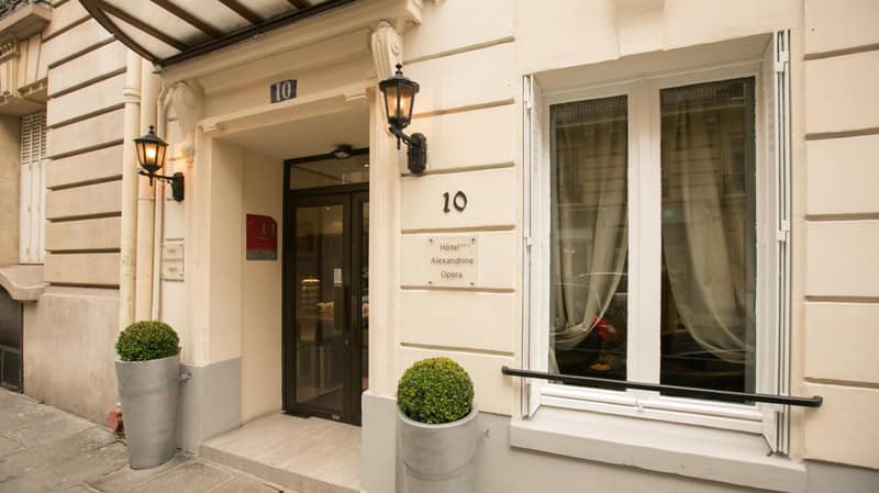 Hôtel Alexandrine Opera — building