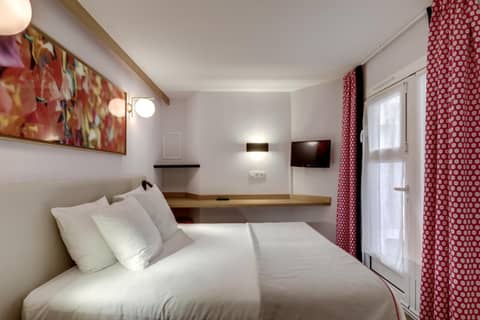 Hôtel Alexandrine Opera — hotel room