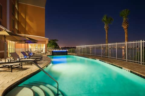 Holiday Inn Express Miami Airport-Blue Lagoon Area by IHG — recepcion & lobby