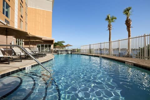 Holiday Inn Express Miami Airport-Blue Lagoon Area by IHG — recepcion & lobby