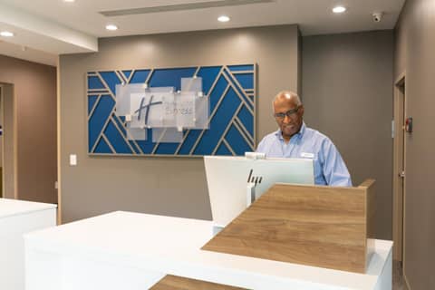 Holiday Inn Express Miami Airport-Blue Lagoon Area by IHG — photo 9