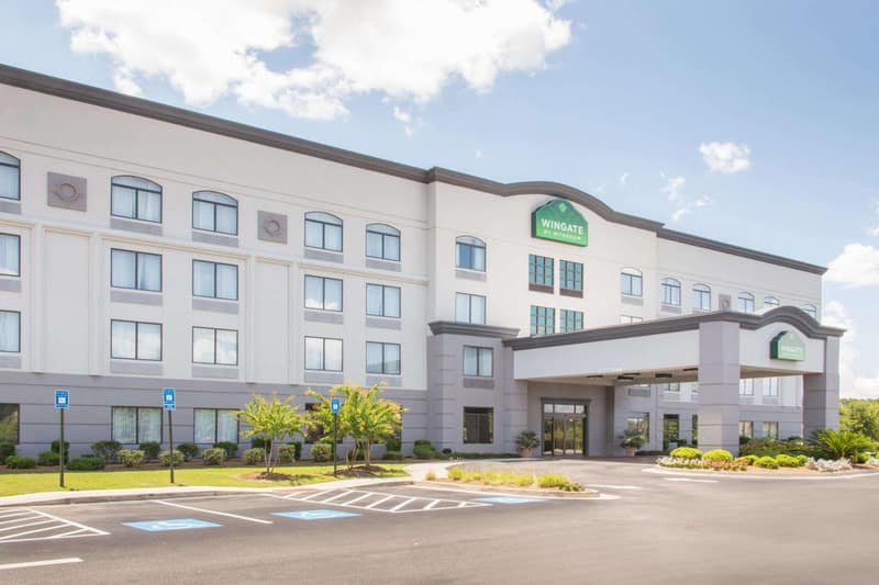 Wingate by Wyndham Savannah Pooler — building