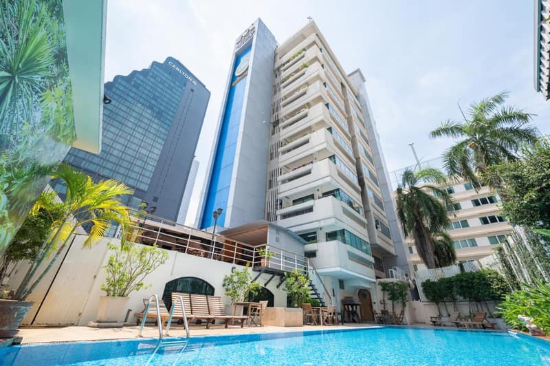 Hotel Mermaid Bangkok — building