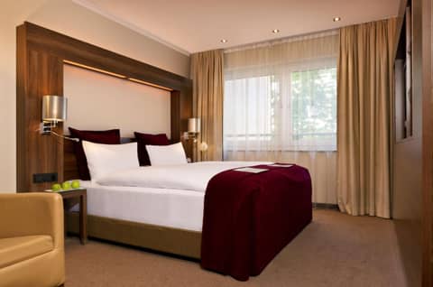 Flemings Hotel Frankfurt Main-Riverside — photo 2