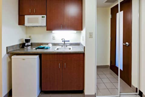 Hawthorn Suites by Wyndham Louisville East — photo 2