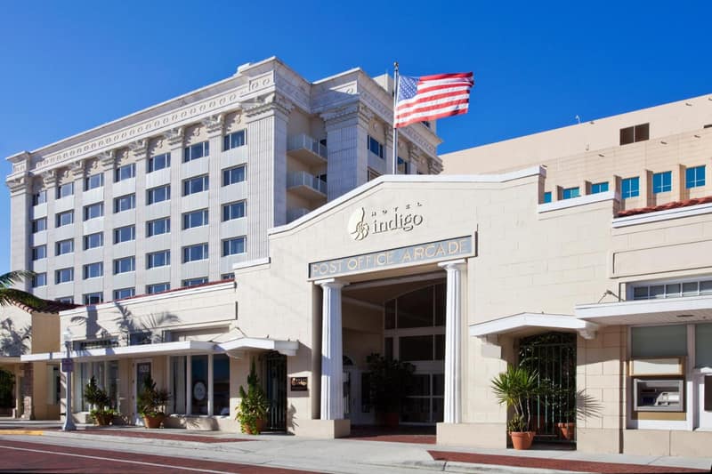 The Banyan Hotel Fort Myers, Tapestry Collection by Hilton — building