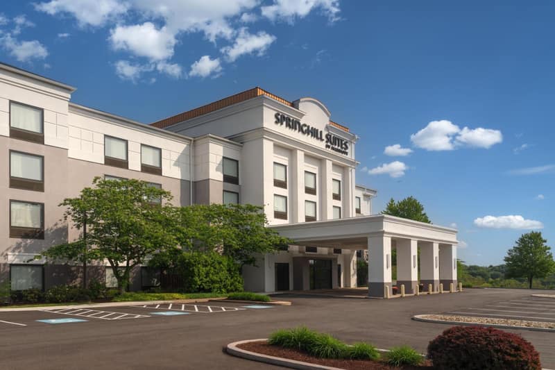 SpringHill Suites West Mifflin — building