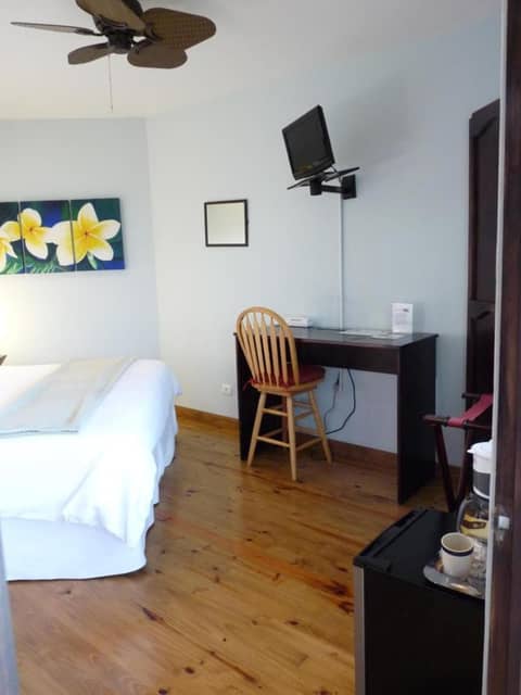 Out of Bounds Boutique Hotel — photo 8