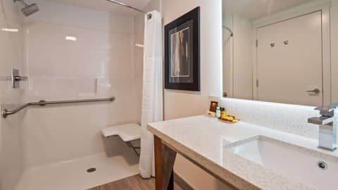 Executive Residency by Best Western Calgary City View North — photo 8