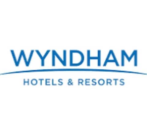 La Quinta Inn & Suites by Wyndham San Antonio at the RIM — photo 4