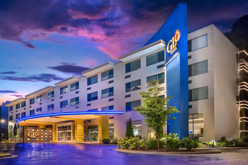 GLo Hotel Asheville-Blue Ridge Parkway — building