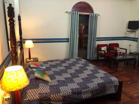 Hotel Vimal Heritage — hotel room
