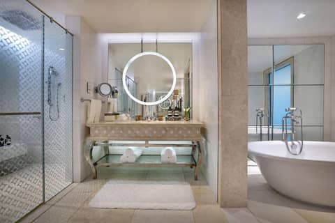 Waldorf Astoria Dubai Palm Jumeirah — photo 2
