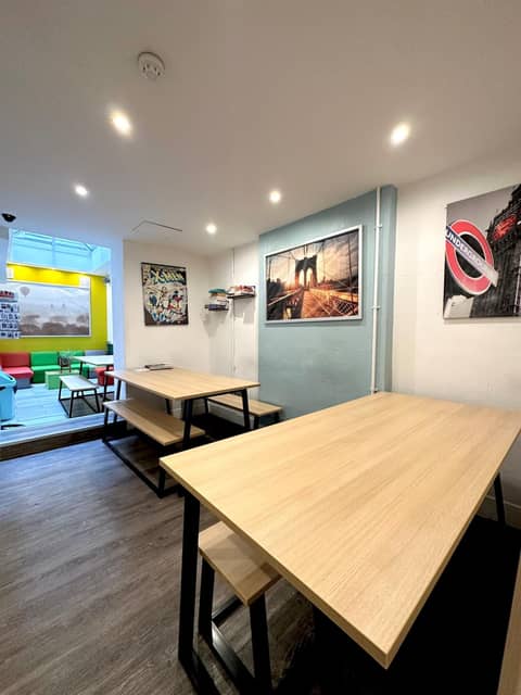 Smart Hyde Park Inn — meeting room