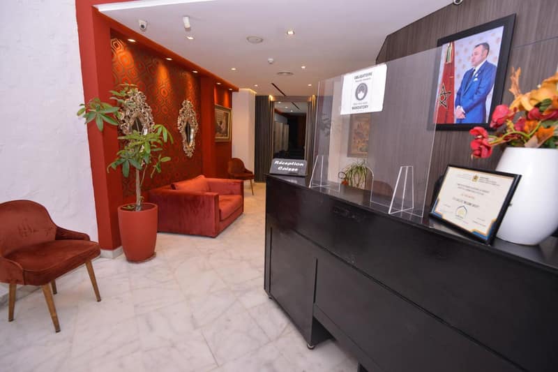 Le 135 appart hotel — recepcion & lobby