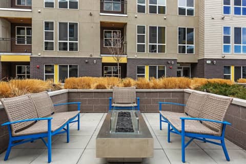Kasa Rino Denver — balance & terrace