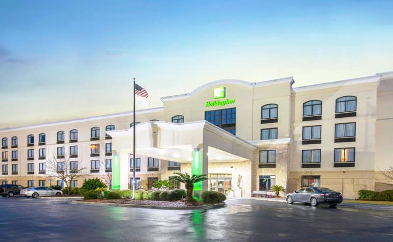 Holiday Inn Savannah South - I-95 Gateway by IHG — building