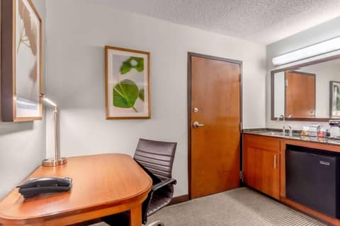 Hyatt Place Charlotte Airport Billy Graham Parkway — photo 5