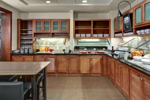 Hyatt Place Charlotte Airport Billy Graham Parkway — photo 6