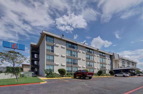 Motel 6-Fort Worth, TX - Downtown East — photo 2