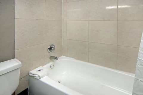 Motel 6-Fort Worth, TX - Downtown East — photo 3