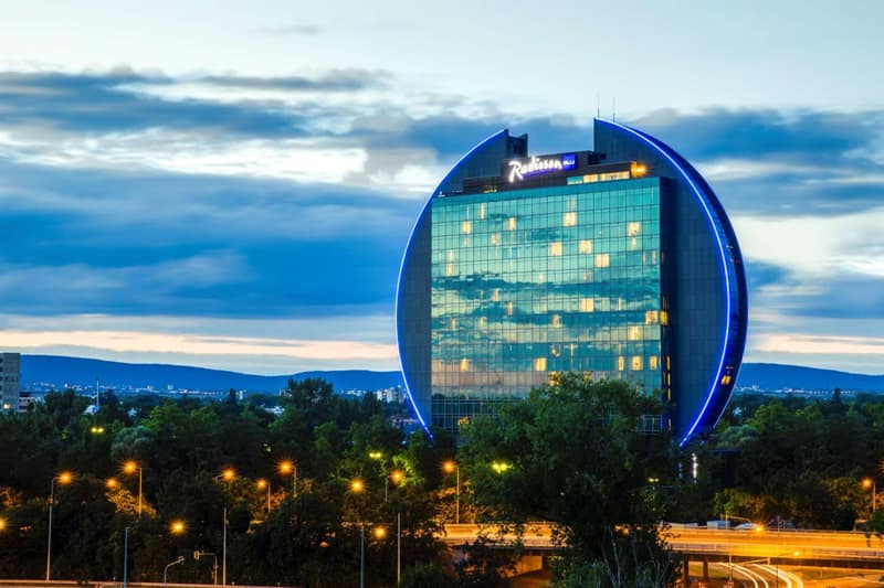 Radisson Blu Hotel Frankfurt — building