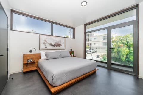City24 Condo Hotel Little Italy Mission Hills — photo 3
