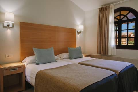 Maspalomas Resort by Dunas — hotel room