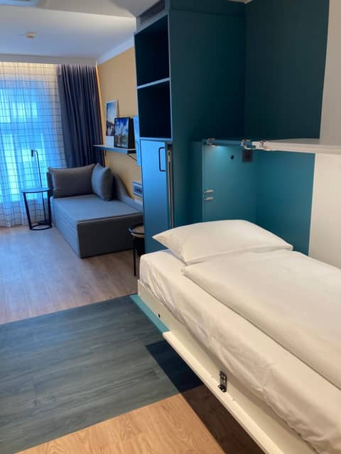 Aparthotel Adagio access Hamburg — hotel room