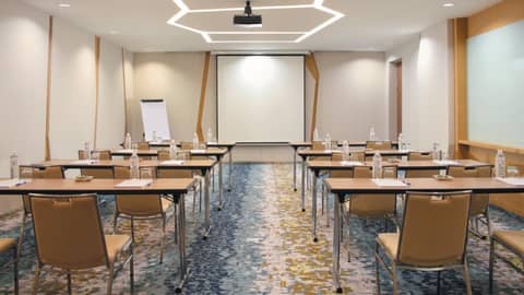Holiday Inn Express Baruna by IHG — photo 7